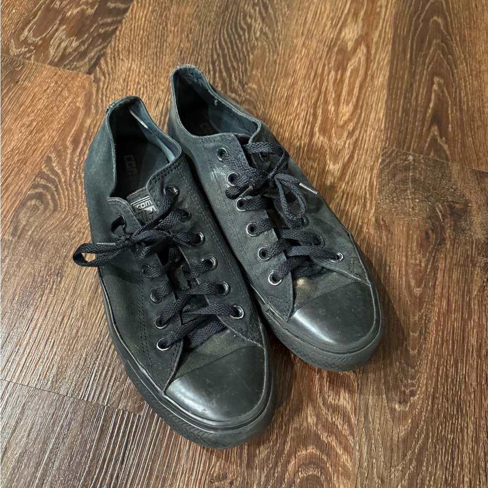 Black Converse